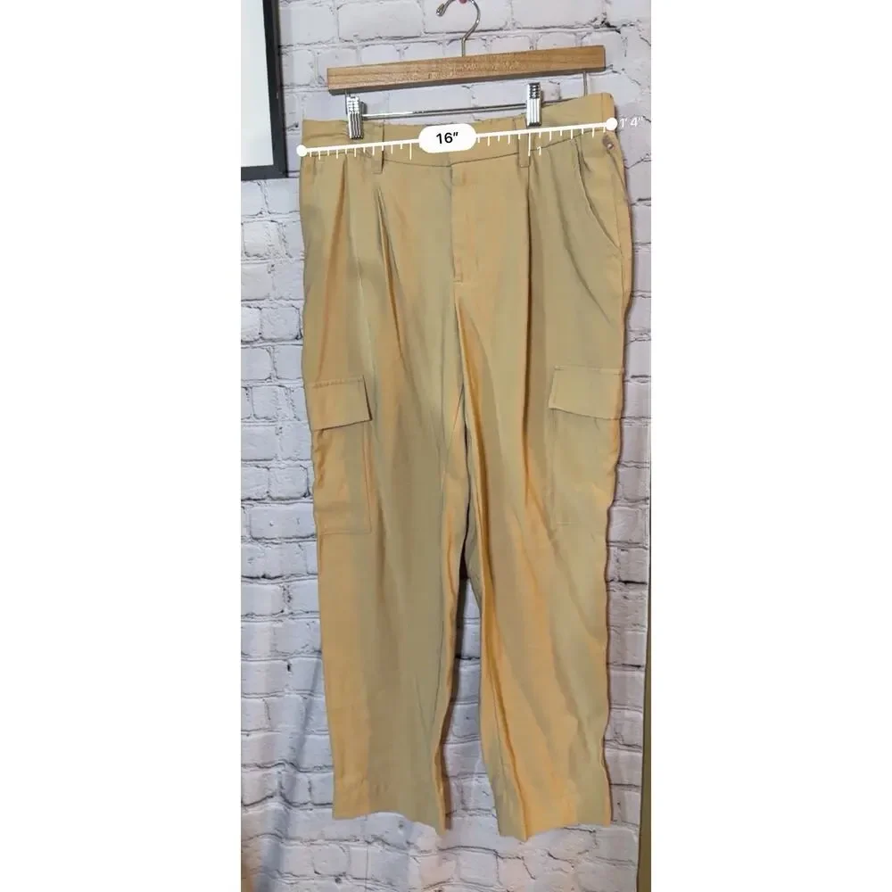 A New Day Tapered Ankle Cargo Pants Tan Women's 10 Nwot